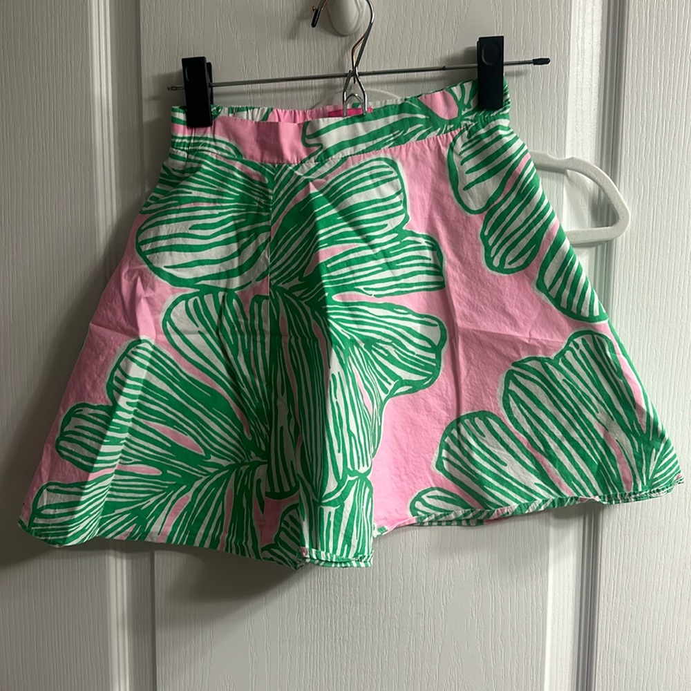 Child’s Lilly Pulitzer size 8, lined skirt